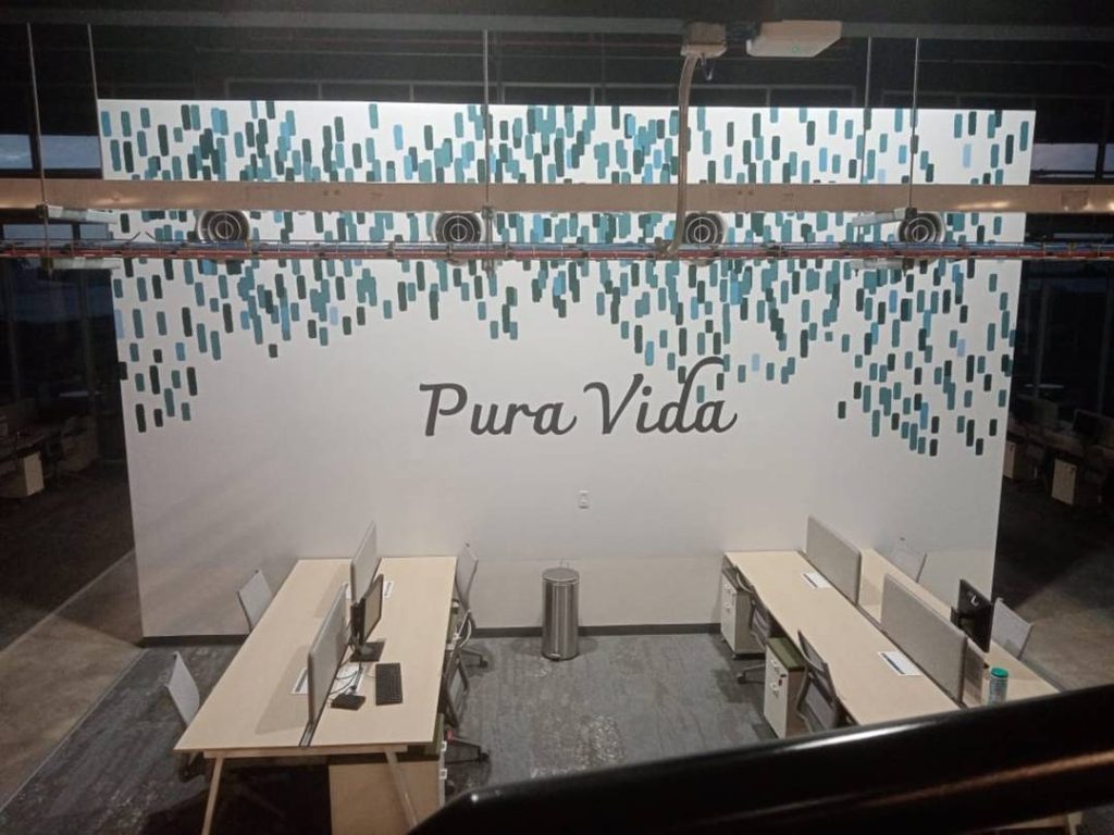 implementación visual de marca en espacios físicos en Costa Rica