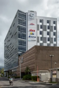 renovación de rótulos comerciales