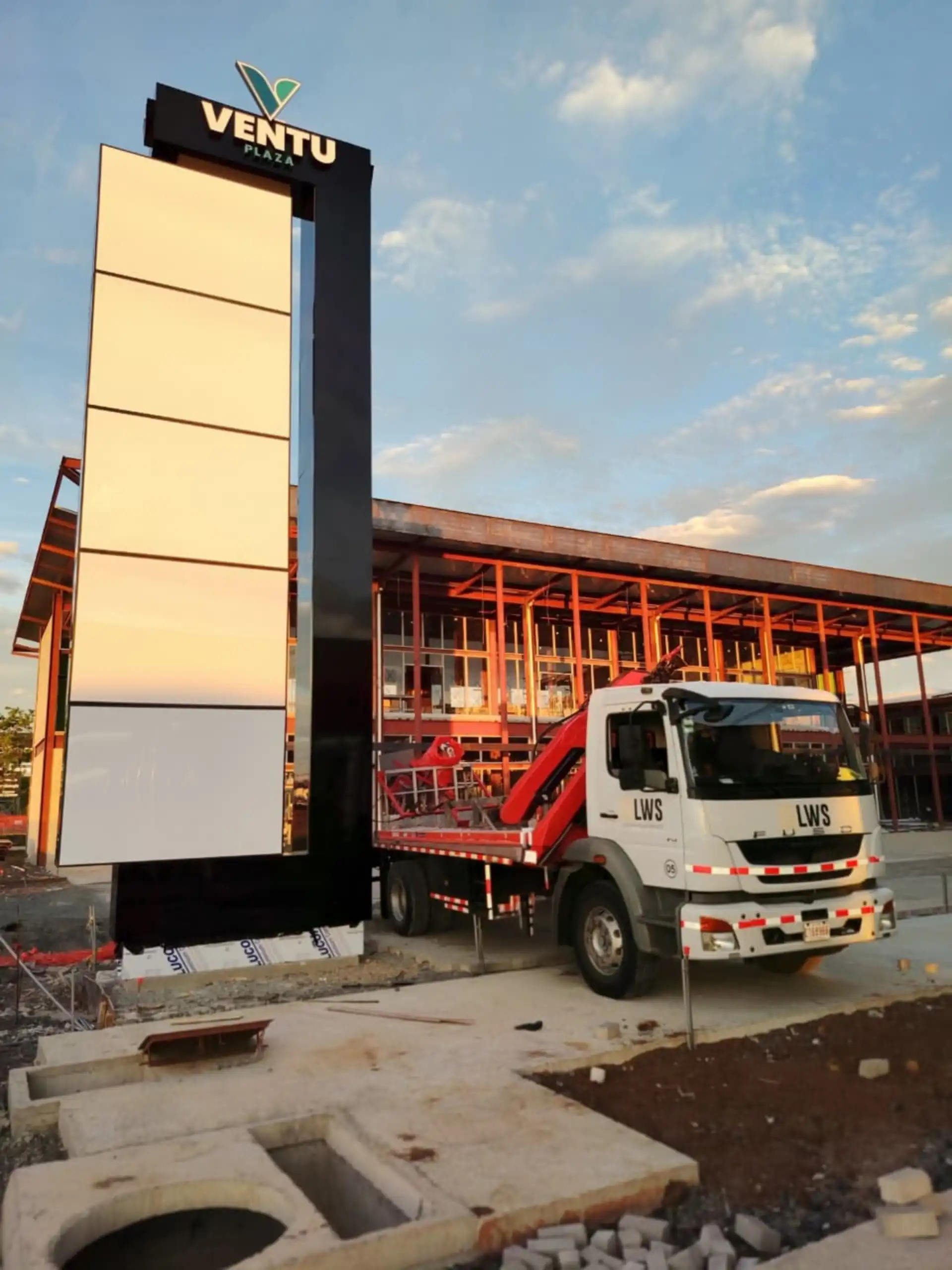 materiales para tótems arquitectónicos en costa rica