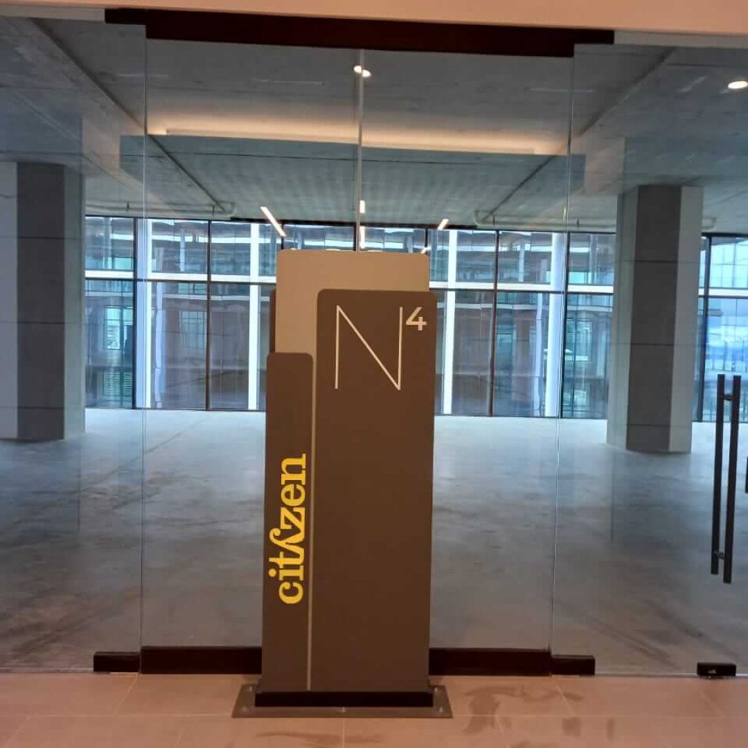 cómo implementar señalética efectiva en edificios comerciales en Costa Rica