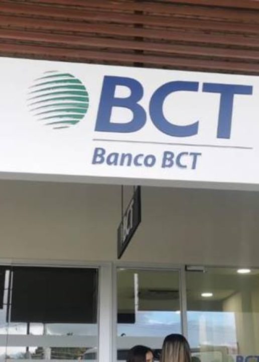 Rótulos en Cajas de Luz para Banco BCT en Costa Rica